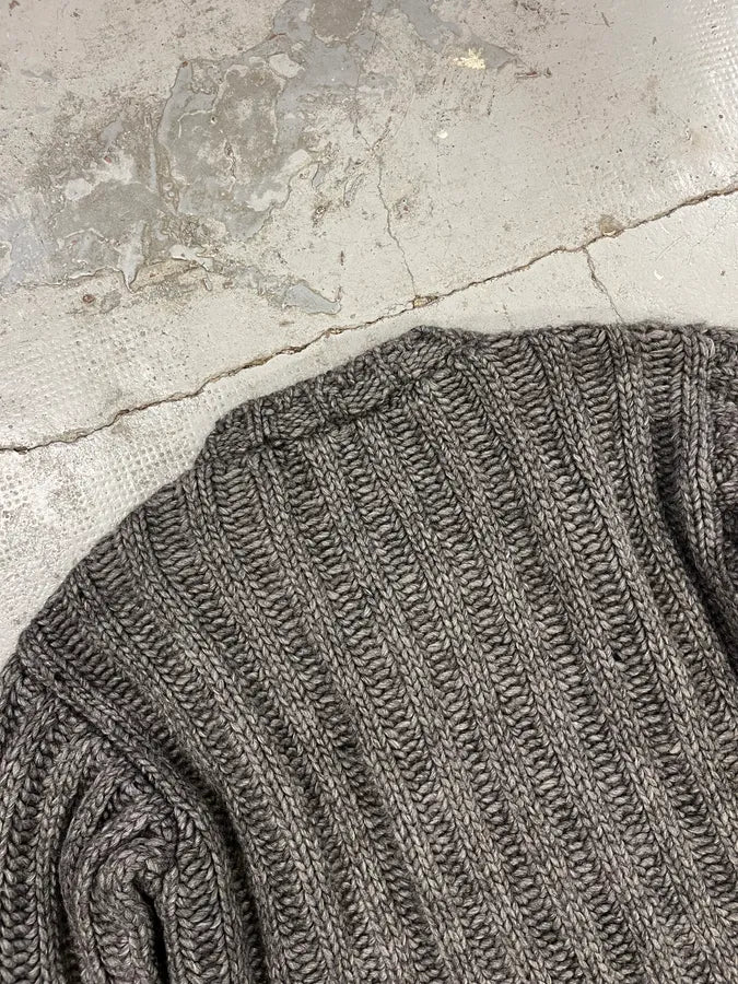 2000s Dolce & Gabbana Grey Wool V Neck Sweater - Image 7