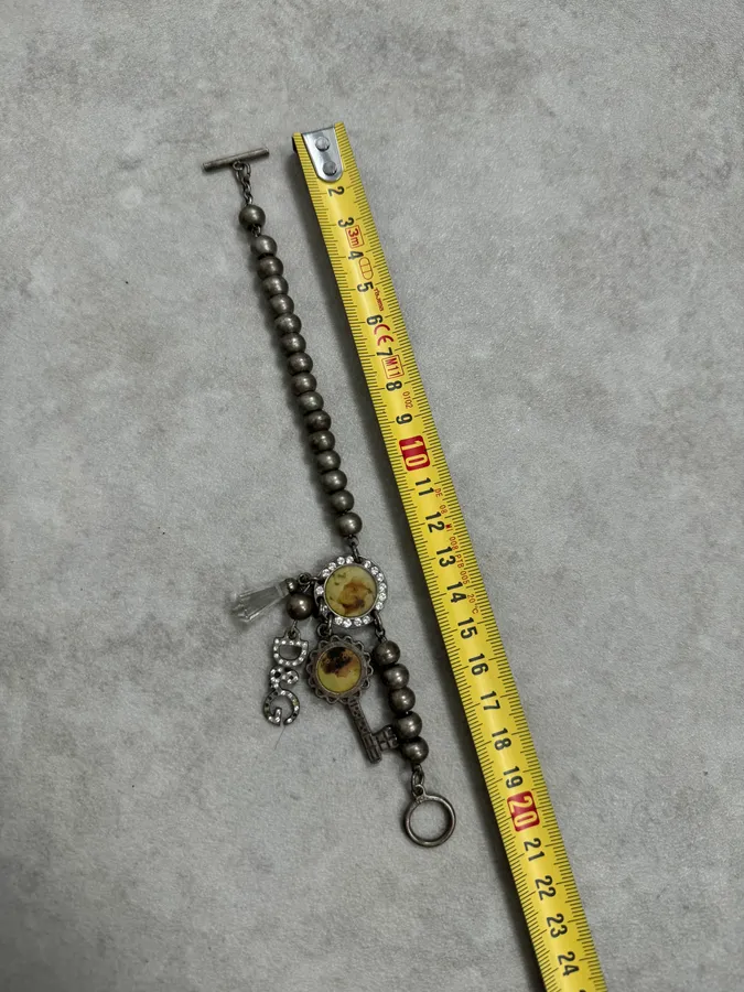 2000s Dolce & Gabbana Key Chain Grey Bracelet - Image 5