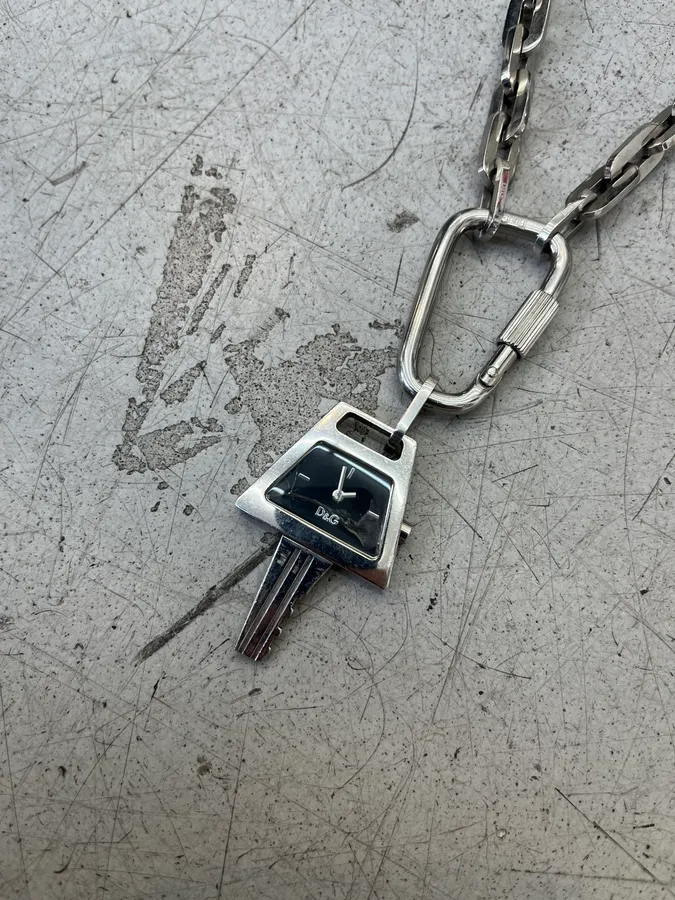 2000s Dolce & Gabbana Key Watch Pendant Necklace - Image 4