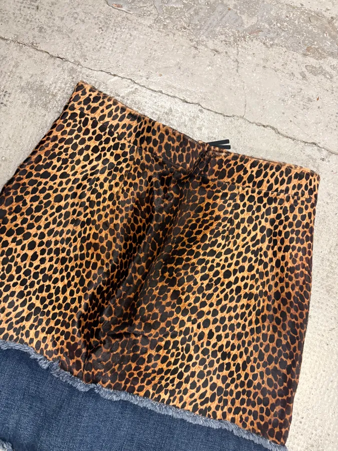 2000s Dolce & Gabbana Leopard Denim Skirt - Image 5