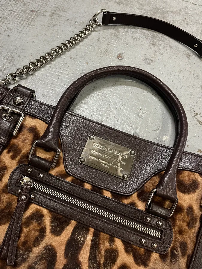 2000s Dolce & Gabbana Leopard Pony Hair Leather Handle Bag - Image 4
