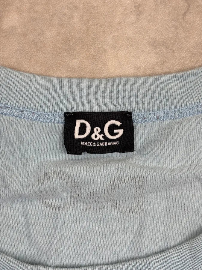 2000s Dolce & Gabbana Light Blue Cotton Bella Darvi Portrait T-Shirt - Image 8