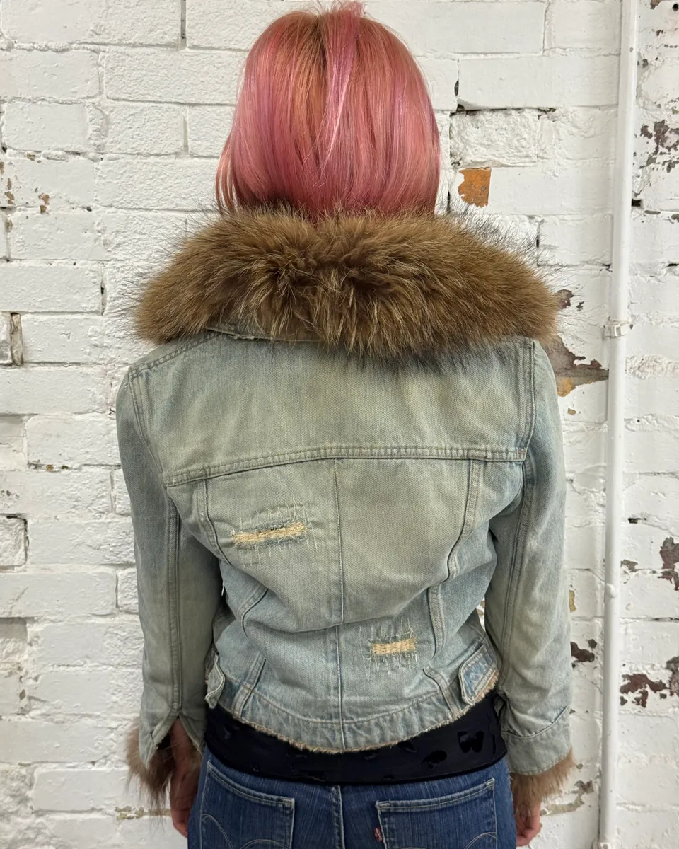 2000s Dolce & Gabbana Light Blue Denim Fur-Collar Distressed Denim Jacket - Image 3