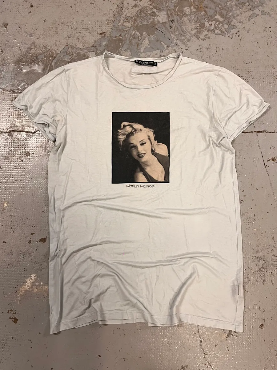 2000s Dolce & Gabbana Marylin Monroe Blue White T-Shirt - Image 2
