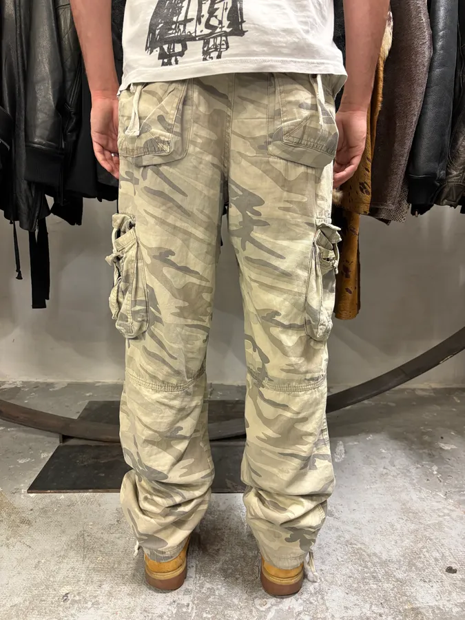 2000s Dolce & Gabbana Military Cargo Pants - Image 4