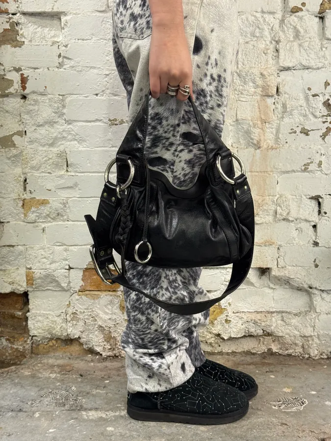 2000s Dolce & Gabbana Minimalist Black Leather Shoulder Bag