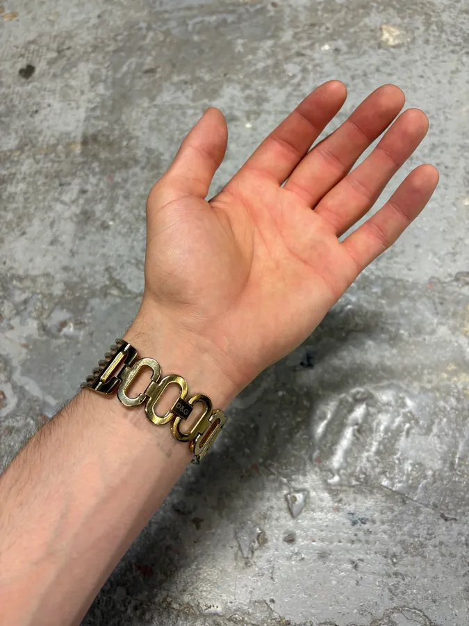 2000s Dolce & Gabbana Minimalist Precise Bracelet Watch - Image 2