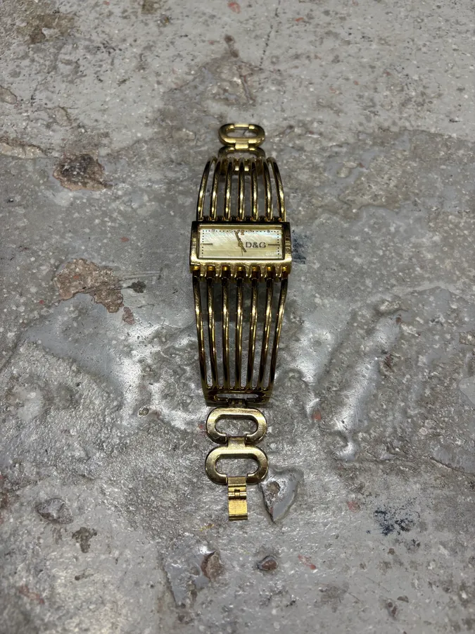 2000s Dolce & Gabbana Minimalist Precise Bracelet Watch - Image 4