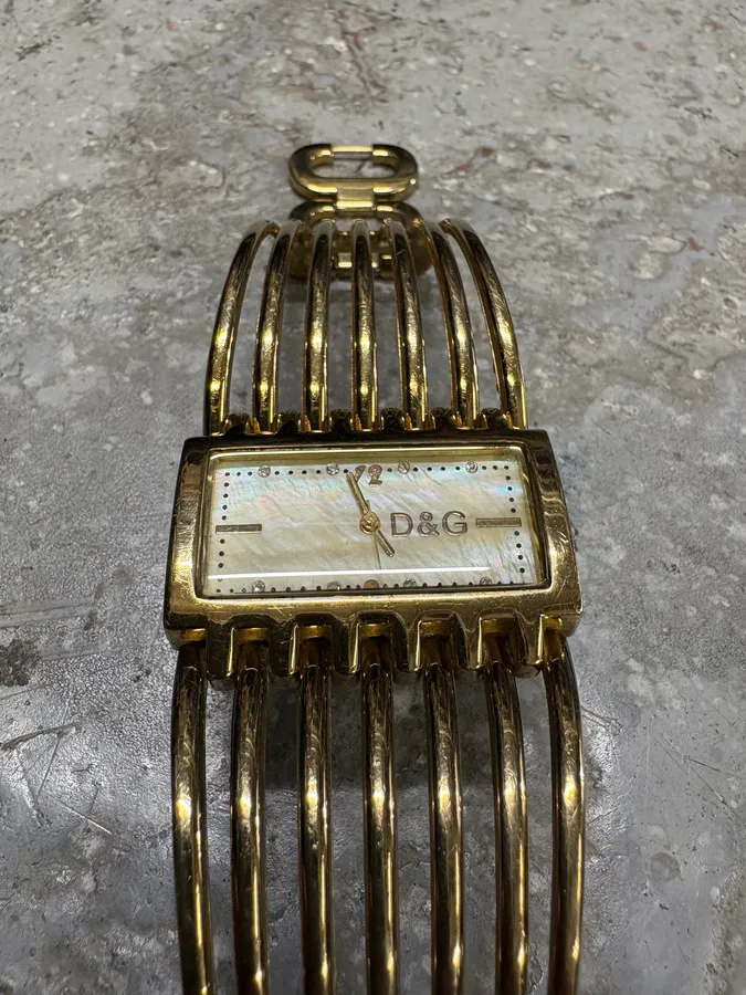 2000s Dolce & Gabbana Minimalist Precise Bracelet Watch - Image 5