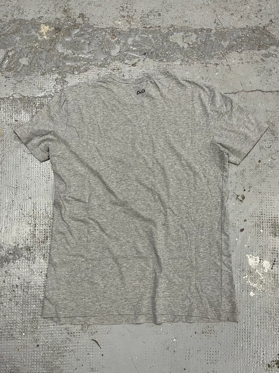 2000s Dolce & Gabbana Monet « Dejeuner » Grey T-Shirt - Image 6