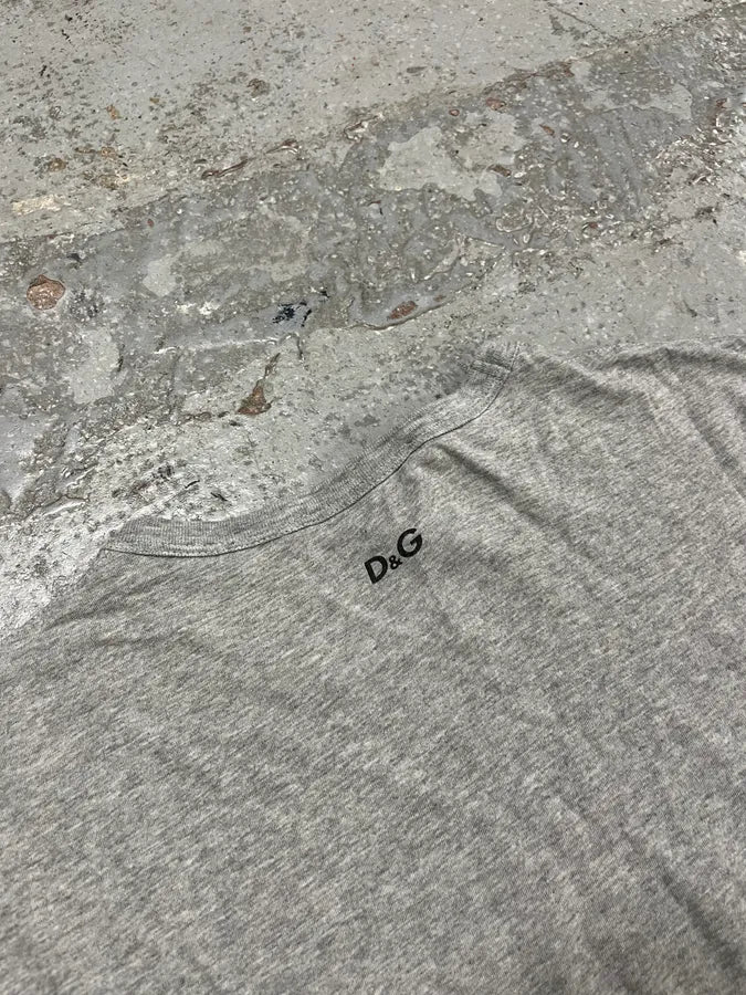 2000s Dolce & Gabbana Monet « Dejeuner » Grey T-Shirt - Image 7