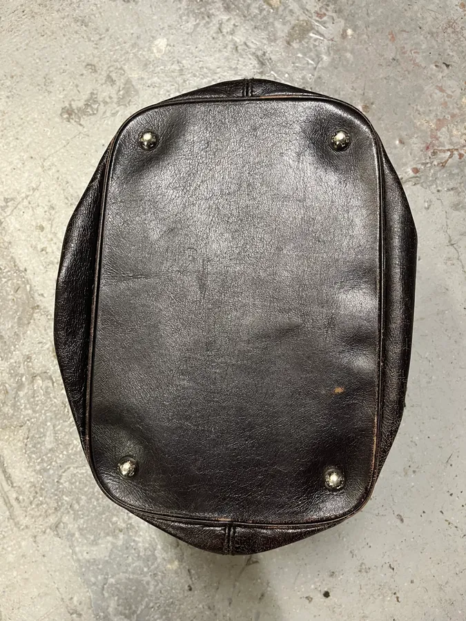 2000s Dolce & Gabbana Multi Zips Lily Leather Bag - Image 9