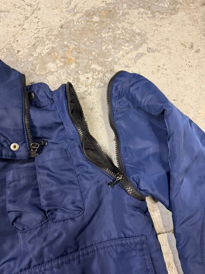 2000s Dolce & Gabbana Navy Bomber Jacket with Detachable Sleeves - Image 7