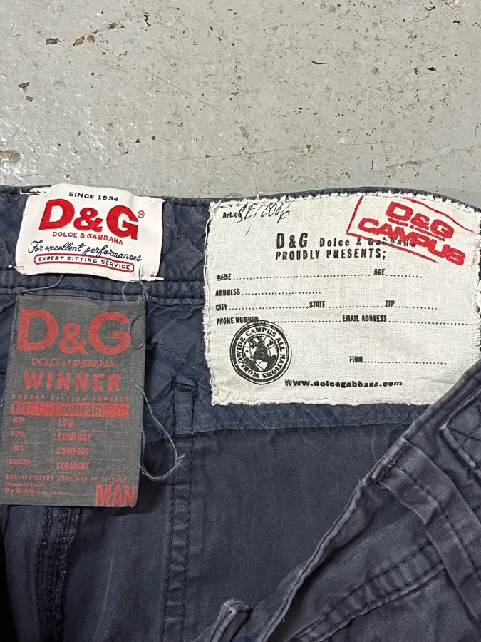 2000s Dolce & Gabbana Navy Cargo Short - Image 11