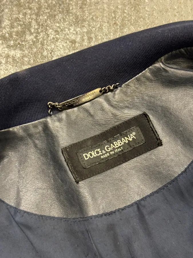 2000s Dolce & Gabbana Navy Leather Bomber Jacket - Image 7