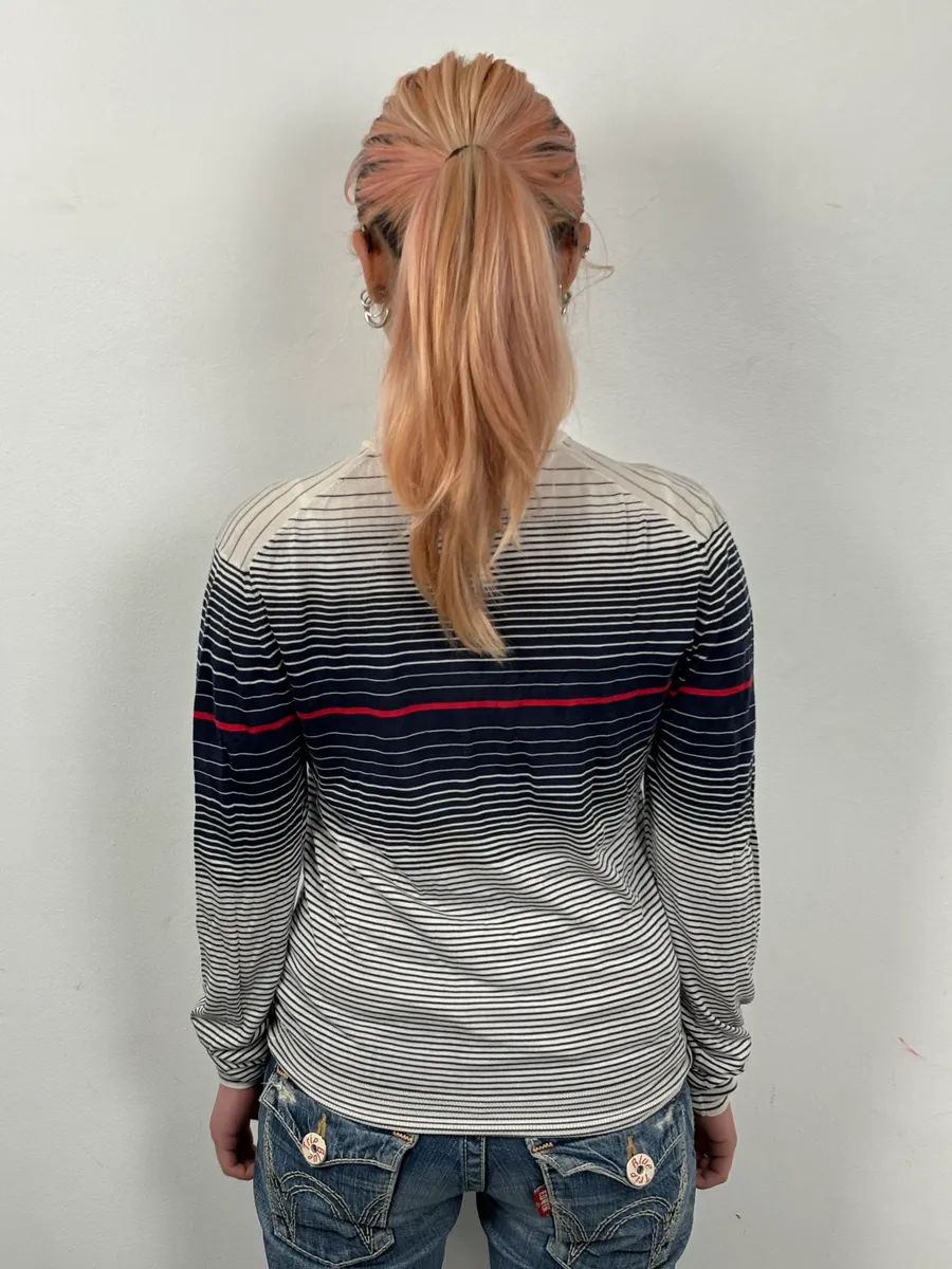 2000s Dolce & Gabbana Navy & White Gradient Striped Sweater - Image 2