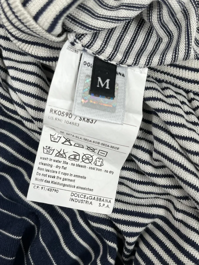 2000s Dolce & Gabbana Navy & White Gradient Striped Sweater - Image 8