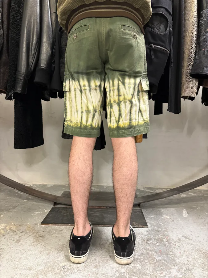 2000s Dolce & Gabbana Olive Beach Babes Cargo Shorts - Image 4