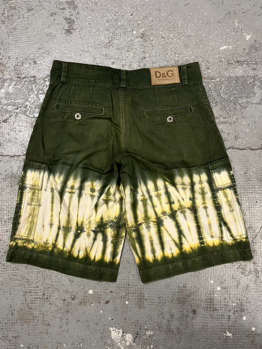 2000s Dolce & Gabbana Olive Beach Babes Cargo Shorts - Image 8