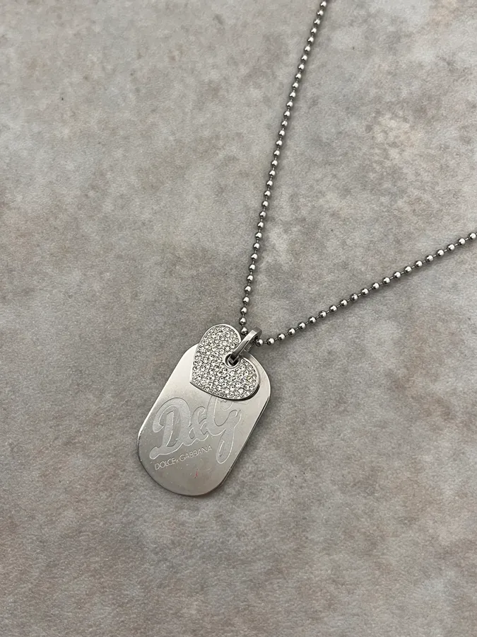 2000s Dolce & Gabbana Pave Heart Dog Tag Necklace - Image 5