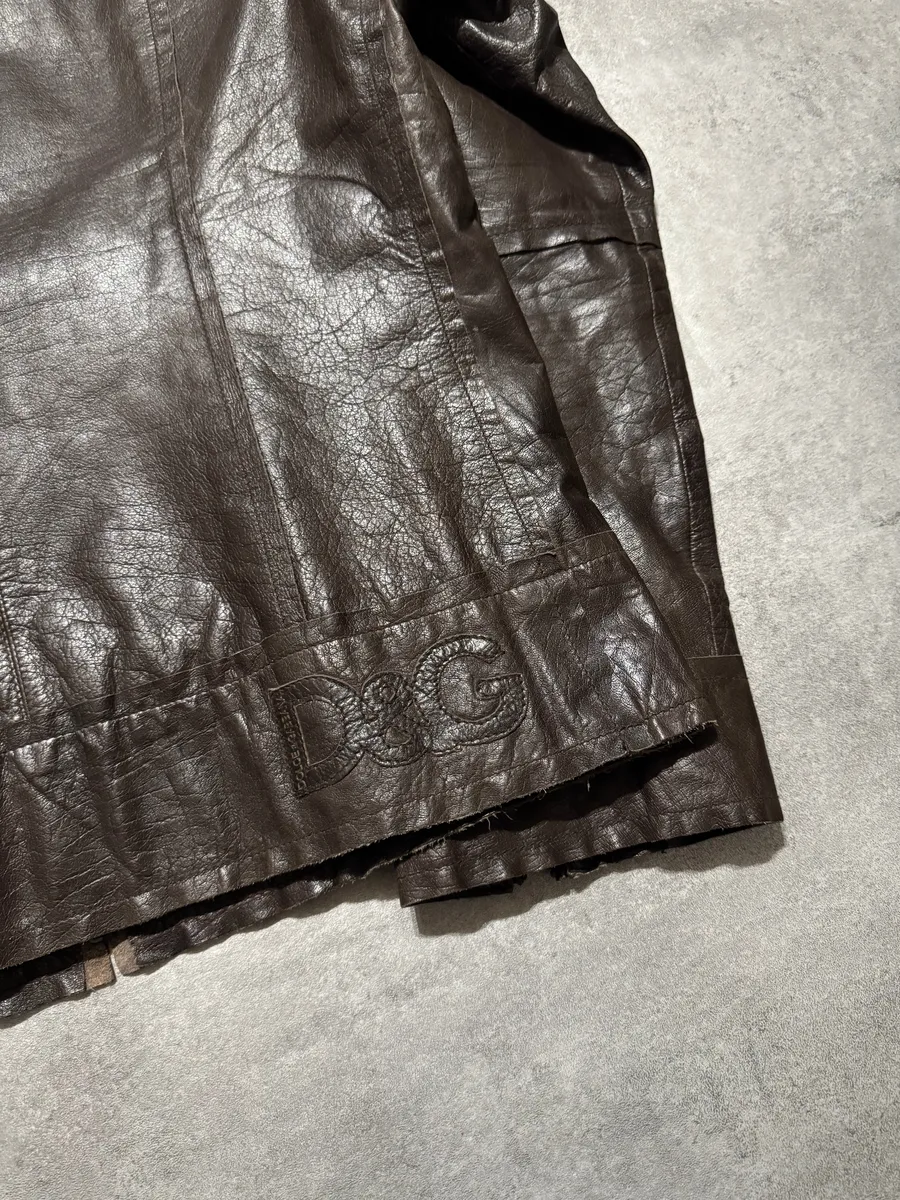 2000s Dolce & Gabbana Perfect Simple Brown Leather Jacket - Image 9