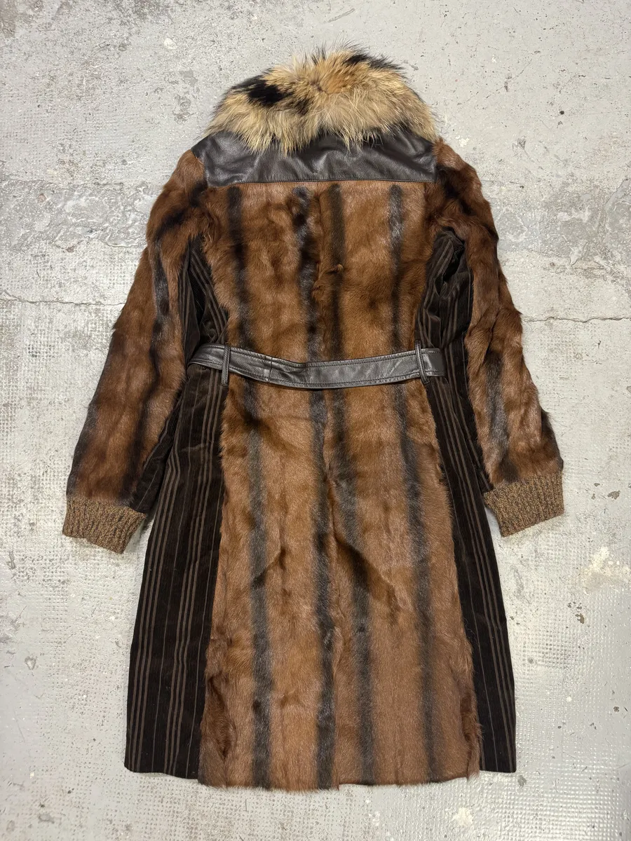 2000s Dolce & Gabbana Premium Fur Long Royal Camel Jacket - Image 2