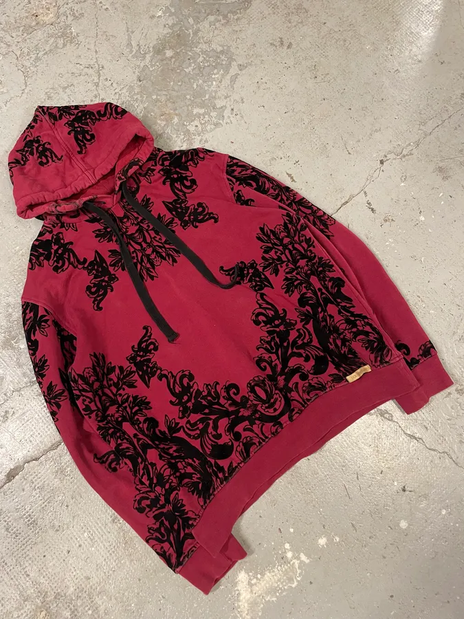 2000s Dolce & Gabbana Red Mafia Embroidered Sweater - Image 6