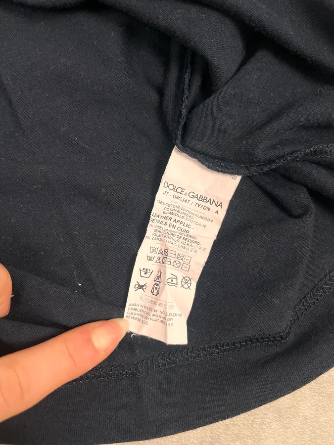 2000s Dolce & Gabbana Signature Black T-Shirt - Image 10