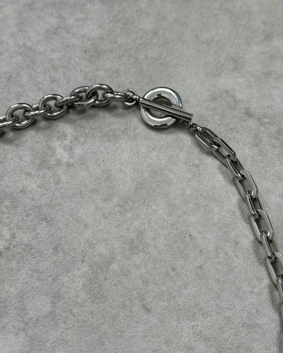 2000s Dolce & Gabbana Stainless Steel Oval Charm White Pearl & Chain Necklace - Image 4