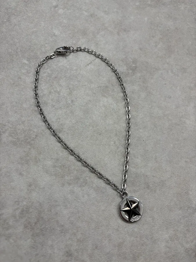 2000s Dolce & Gabbana Star Pendant Necklace - Image 4