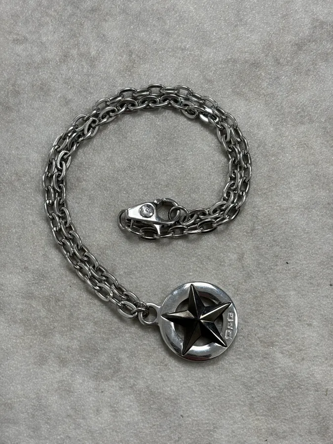 2000s Dolce & Gabbana Star Pendant Necklace - Image 5