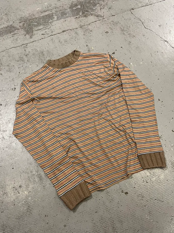 2000s Dolce & Gabbana Striped Beige Sweater - Image 4