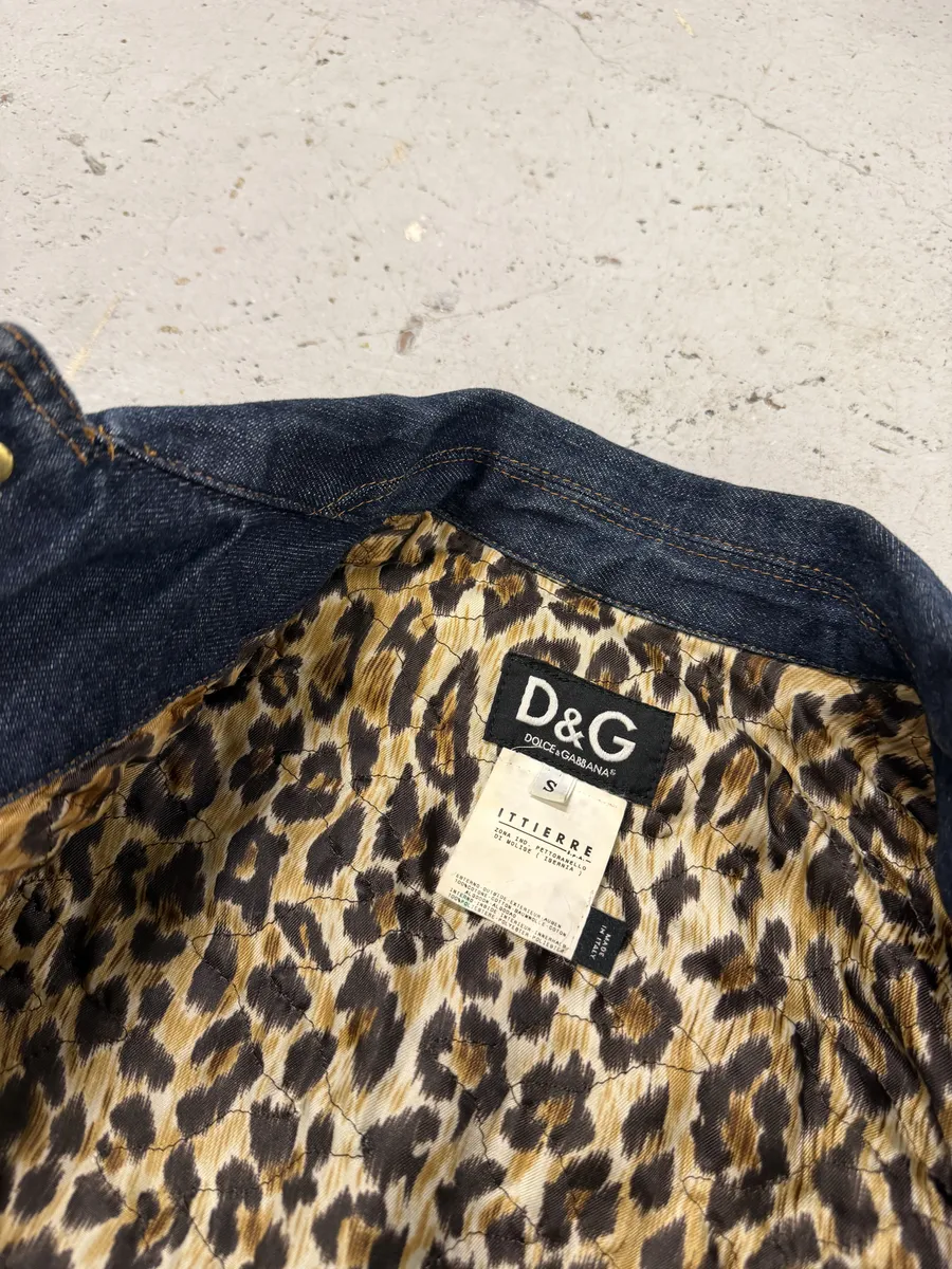 2000s Dolce & Gabbana Studded Blue Denim Jacket - Image 6