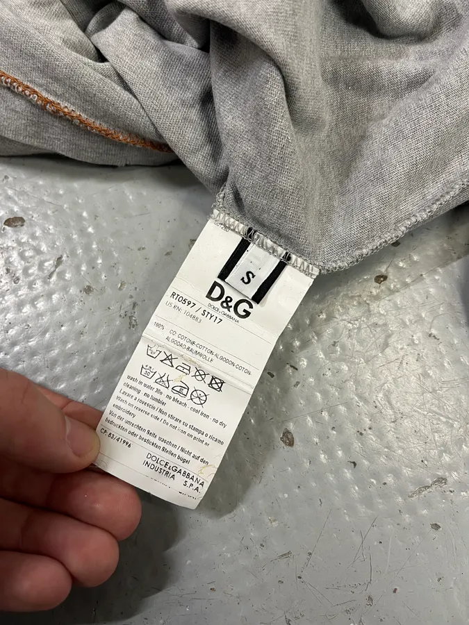 2000s Dolce & Gabbana The Only One Grey Longsleeves - Image 10