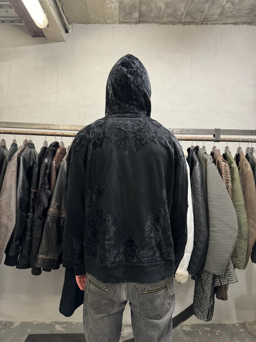 2000s Dolce & Gabbana Tribal Dark Shadow Relief Hoodie - Image 4