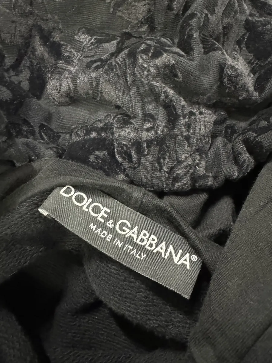 2000s Dolce & Gabbana Tribal Dark Shadow Relief Hoodie - Image 6