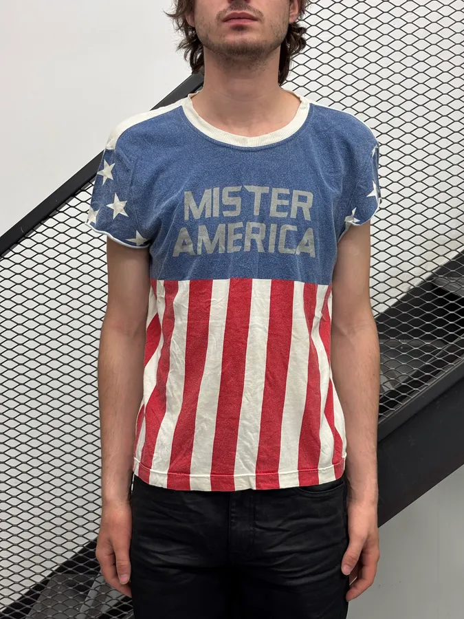 2000s Dolce & Gabbana USA Flag Mister America T-Shirt - Image 2