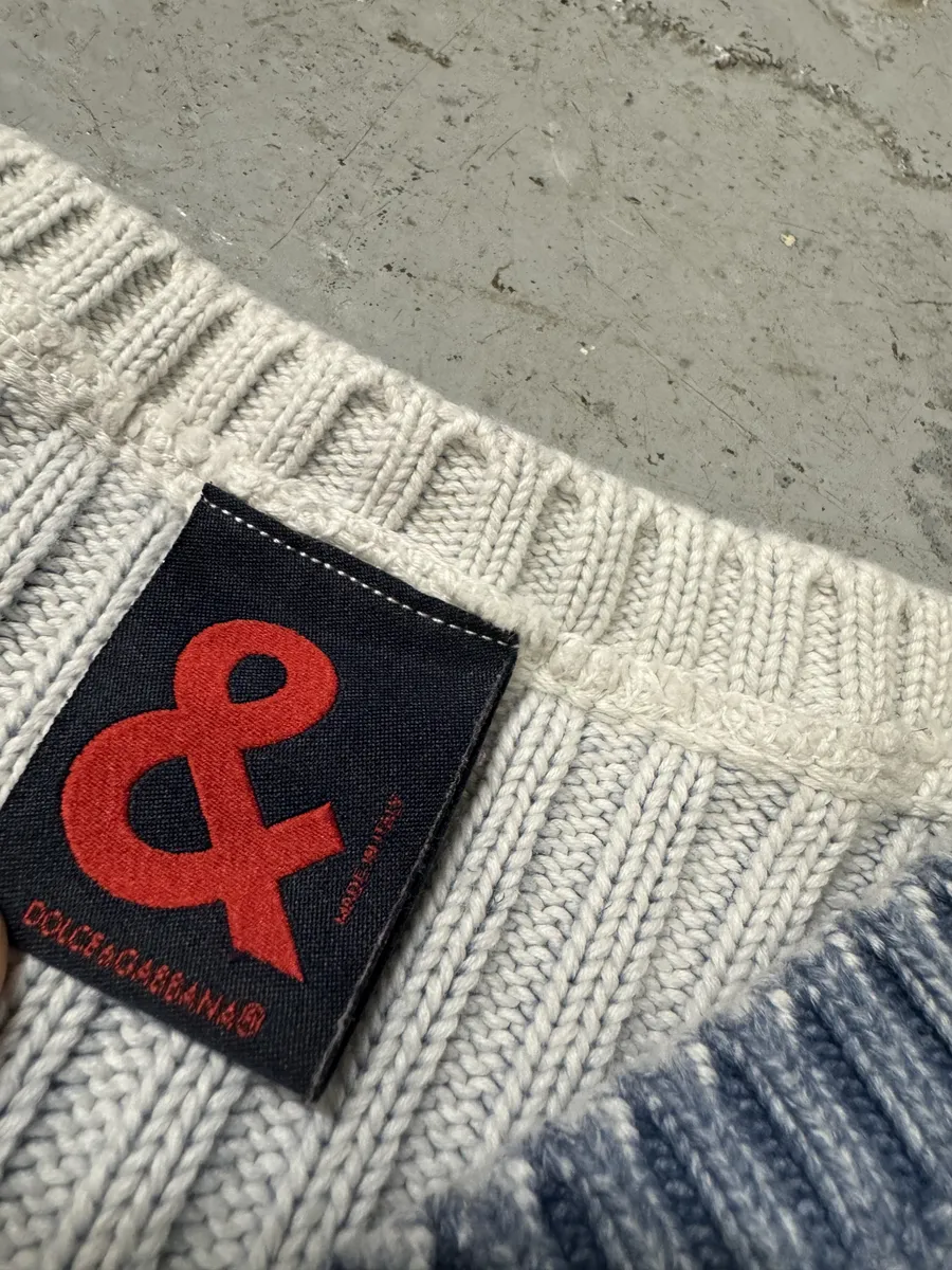 2000s Dolce & Gabbana V-Neck Blue Wool Sweater - Image 9