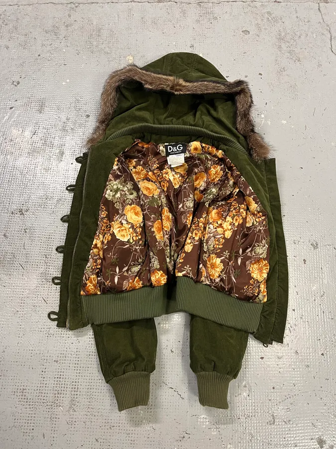 2000s Dolce & Gabbana Velvet Officer Green Buttoned Fur Hooded Jacket - Image 8