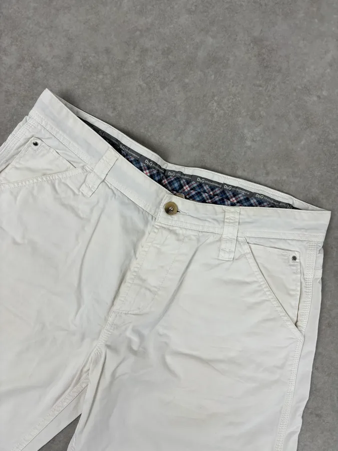 2000s Dolce & Gabbana White Cargo Shorts - Image 5