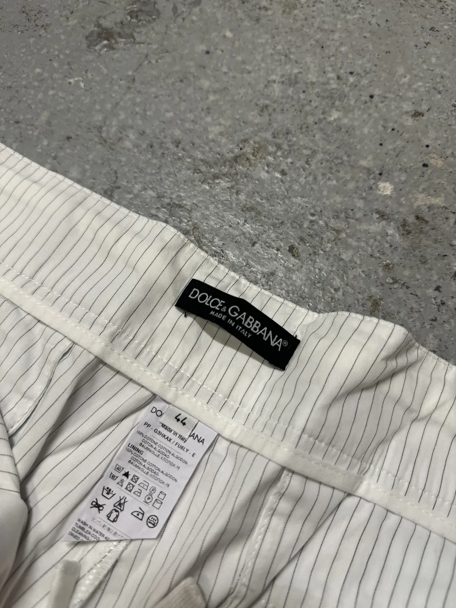 2000s Dolce & Gabbana White Cozy Summer Shorts - Image 8