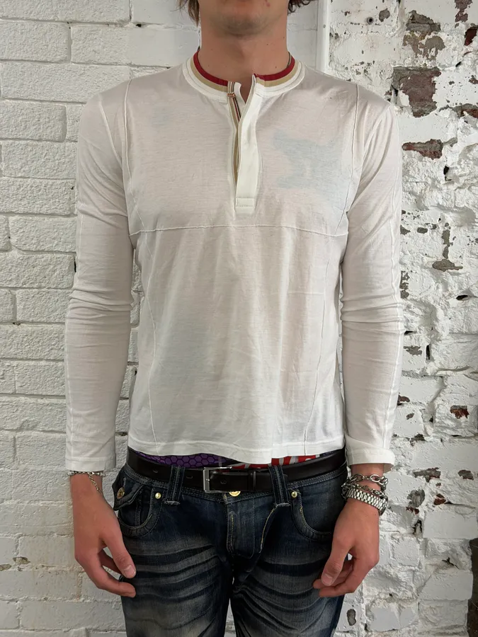 2000s Dolce & Gabbana White Henley T-Shirt - Image 2