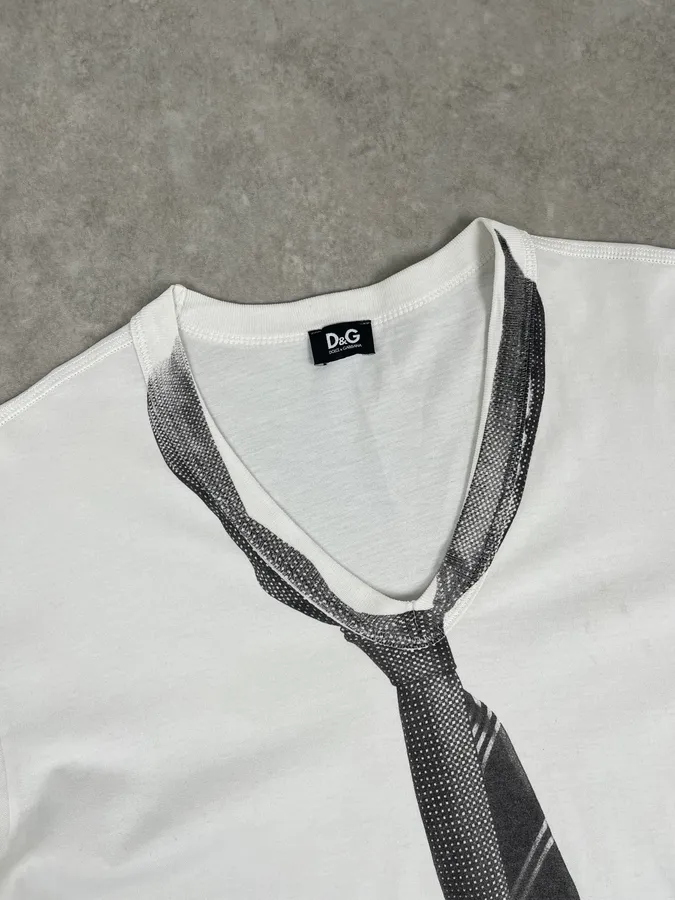 2000s Dolce & Gabbana White Tie Trompe Loeil T-Shirt - Image 5