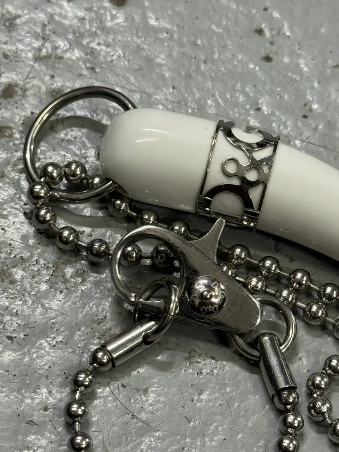 2000s Dolce & Gabbana White Tooth Ball Chain Necklace - Image 4