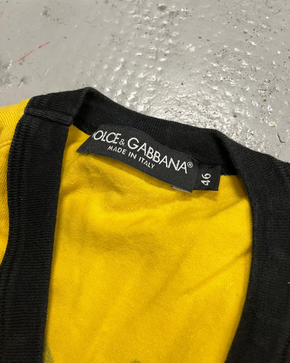 2000s Dolce & Gabbana Yellow V-Neck 63 The Best Things T-Shirt - Image 9