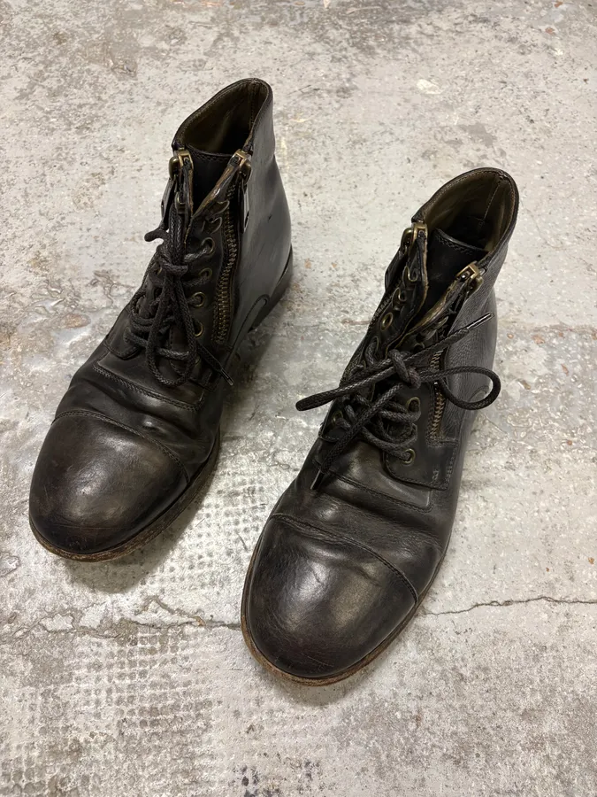 2000s Dolce & Gabbana Zip Black Leather Boots - Image 3