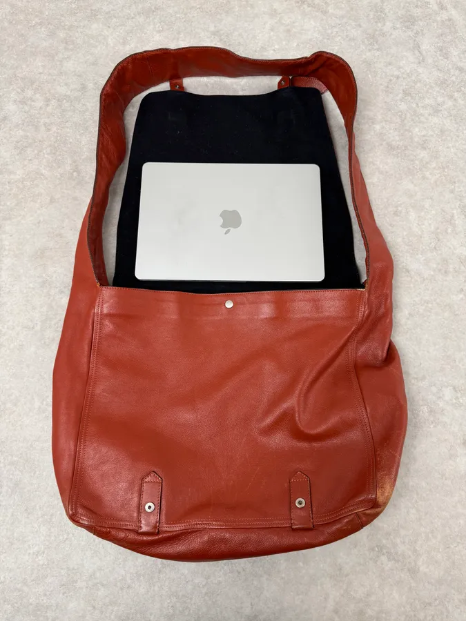 2000s Dries Van Noten Sample Red Leather Shoulder Bag - Image 2