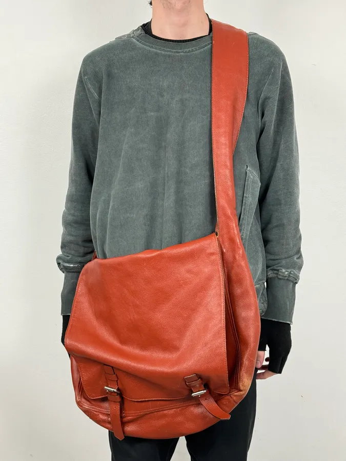 2000s Dries Van Noten Sample Red Leather Shoulder Bag - Image 3