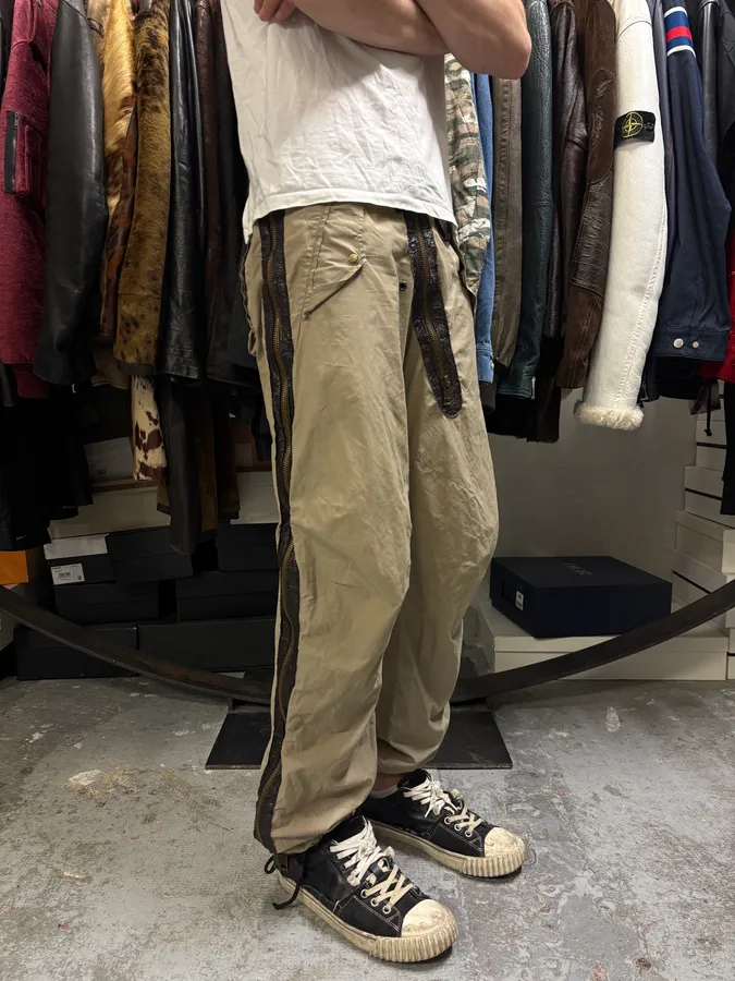 2000s Dsquared2 Full Zip Cargo Beige Pants - Image 3