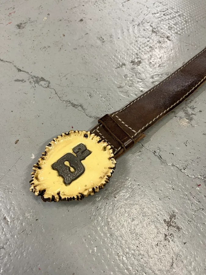 2000s Dsquared2 Trunk Wood Buckle Brown Leather Belt - Image 5